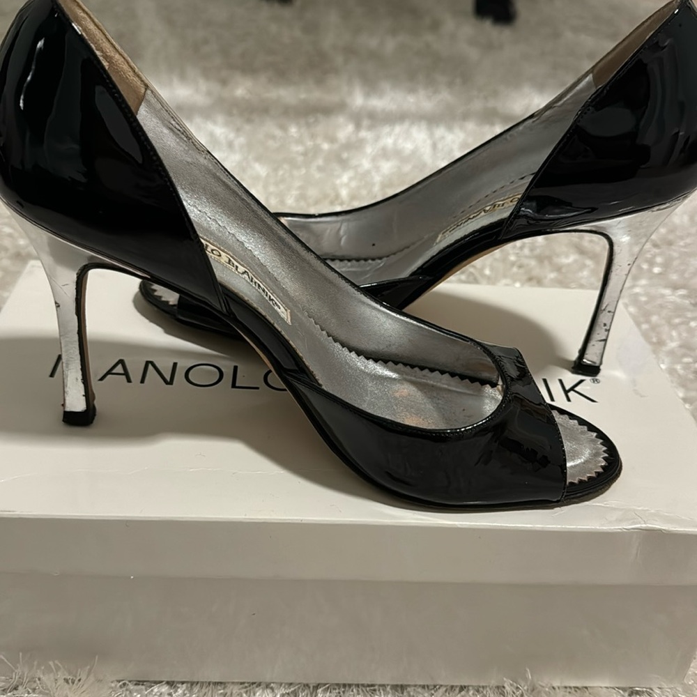 Manolo Blahnik Milas Patent Black Heels Size 38 Authentic